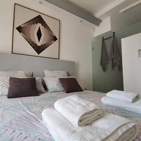 Luxury Front Line In Puerto Banus Apartment Marbella