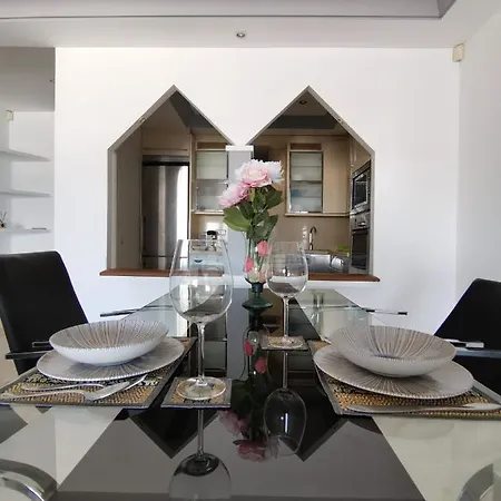 Luxury Front Line In Puerto Banus Apartment